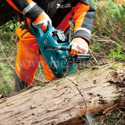 MAKITA UC011GZ akumulátorová reťazová píla